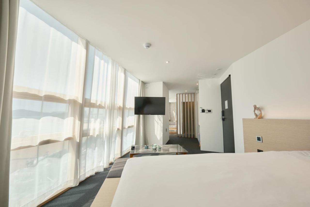 Uh Suite The Haeundae Busan Ngoại thất bức ảnh