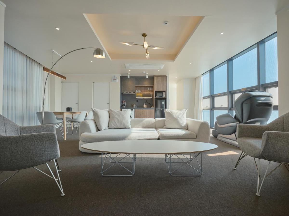 Uh Suite The Haeundae Busan Ngoại thất bức ảnh