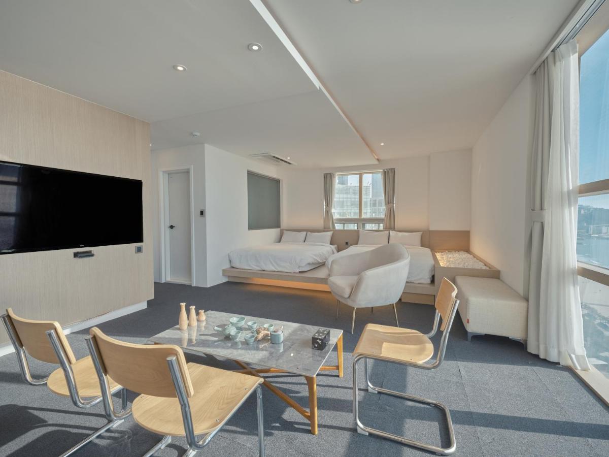 Uh Suite The Haeundae Busan Ngoại thất bức ảnh