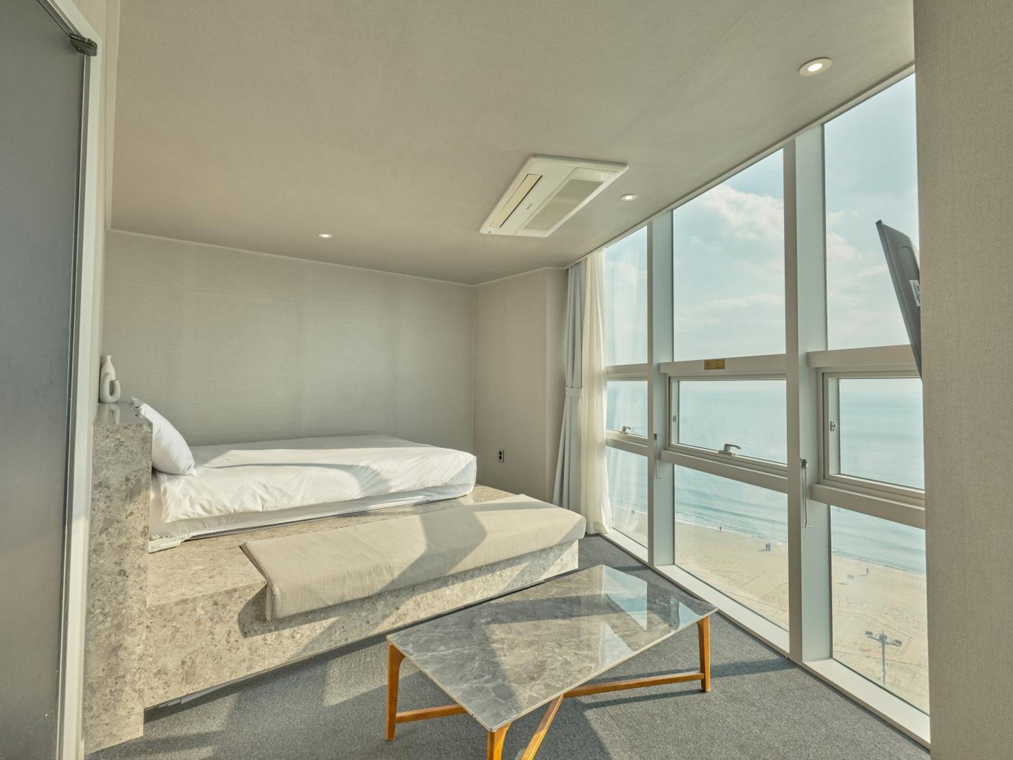 Uh Suite The Haeundae Busan Ngoại thất bức ảnh